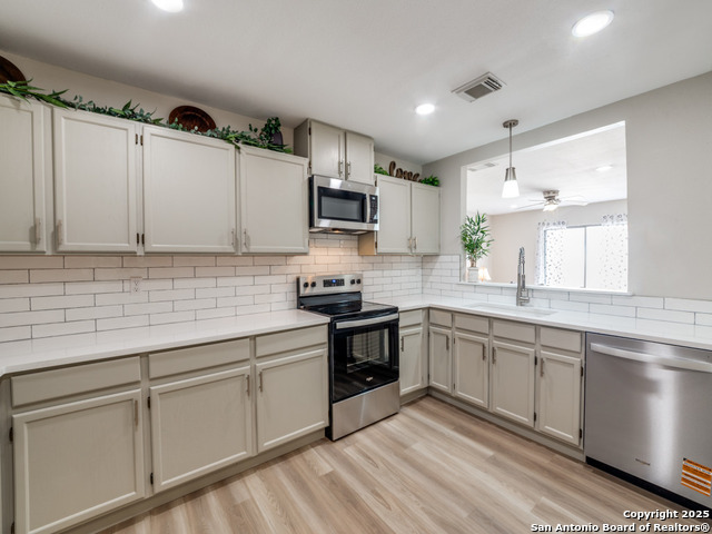 Image 9 of 21 For 7742 Alverstone