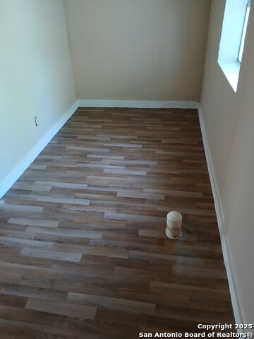 Image 11 of 15 For 1503 Lombrano