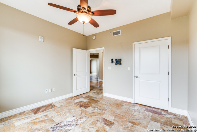 Listing photo id 22 for 215 Center St N Apt 307