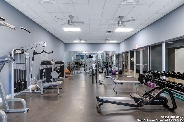 Listing photo id 29 for 215 Center St N Apt 307