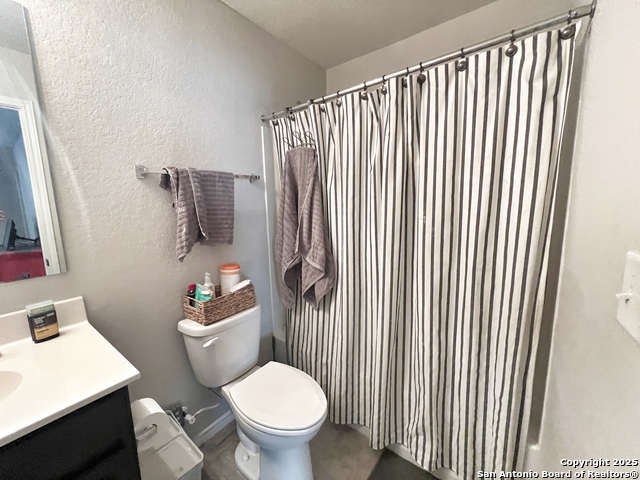 Image 12 of 17 For 415 Harvest Point