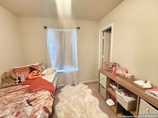 Image 14 of 17 For 415 Harvest Point