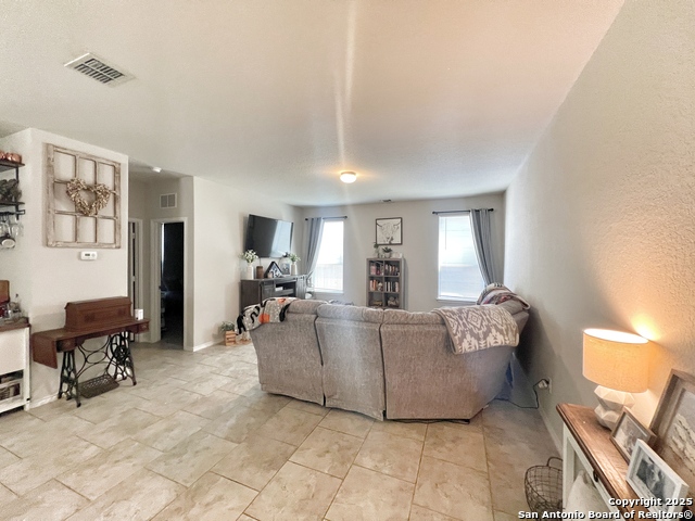 Image 2 of 17 For 415 Harvest Point