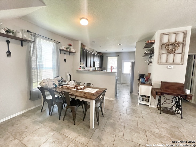 Image 3 of 17 For 415 Harvest Point