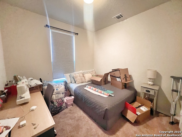 Image 5 of 17 For 415 Harvest Point