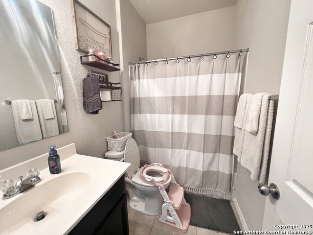 Image 7 of 17 For 415 Harvest Point