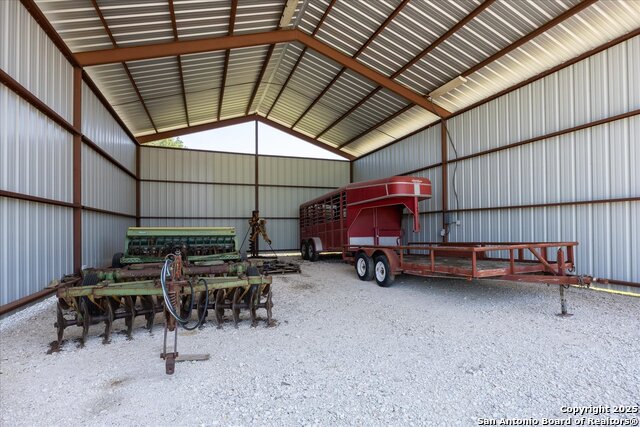 Listing photo id 46 for 34 Cravey Rd