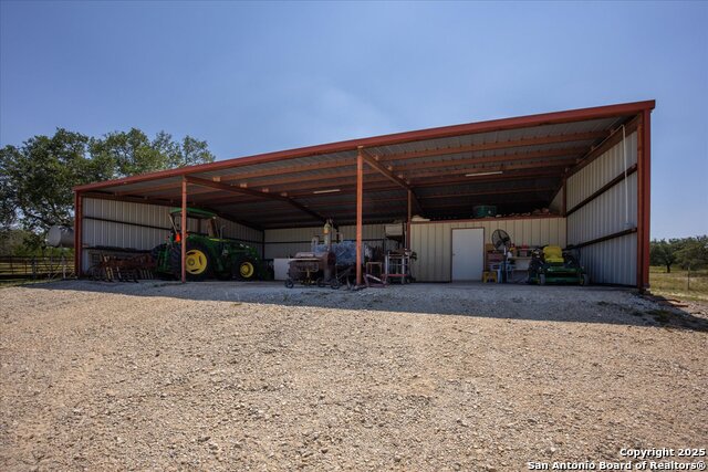 Listing photo id 47 for 34 Cravey Rd