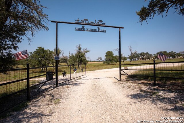 Listing photo id 67 for 34 Cravey Rd