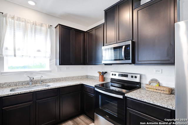 Image 13 of 31 For 11526 Amberina