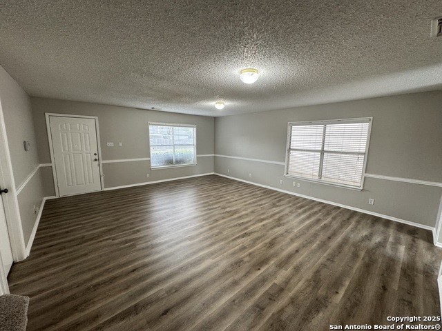 Image 7 of 27 For 6835 Cypress Mist Dr