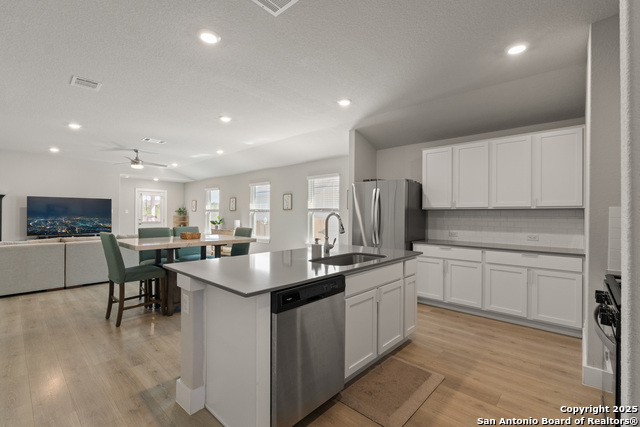 Listing photo id 8 for 21220 Cobbles Loop