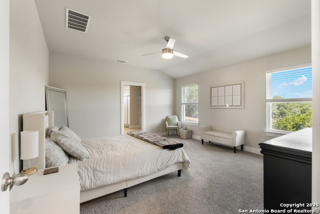 Listing photo id 13 for 21220 Cobbles Loop