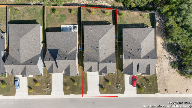 Listing photo id 22 for 21220 Cobbles Loop