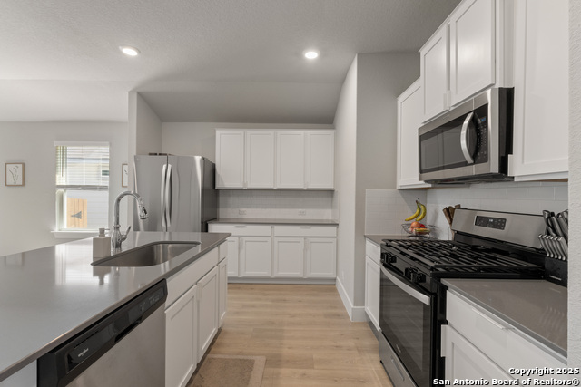 Listing photo id 7 for 21220 Cobbles Loop