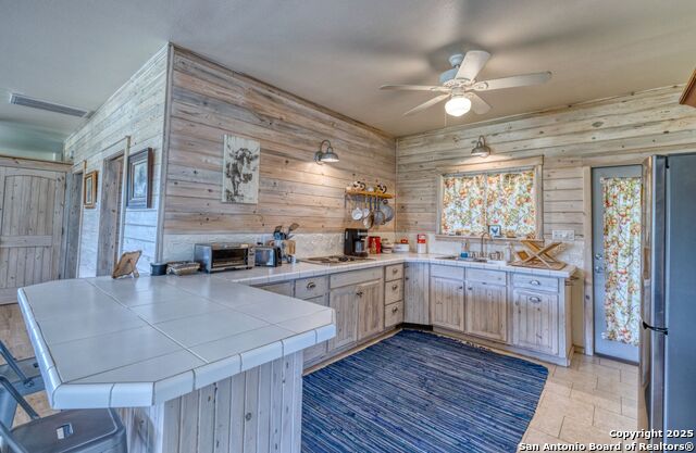Image 33 of 78 For 565 Loop Rd.