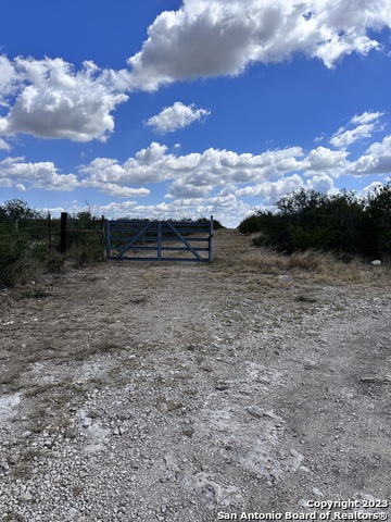 Image 19 of 51 For 000 Fritter Lane