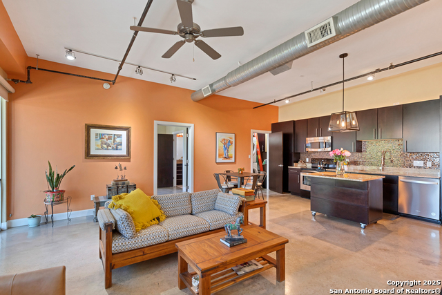 Listing photo id 0 for 831 Flores S 3202