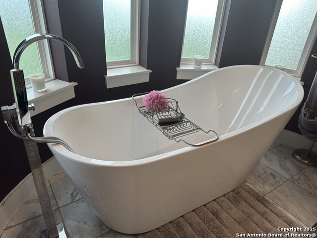 Listing photo id 17 for 4947 Fm 2200 S