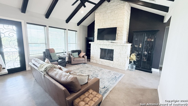 Listing photo id 2 for 4947 Fm 2200 S