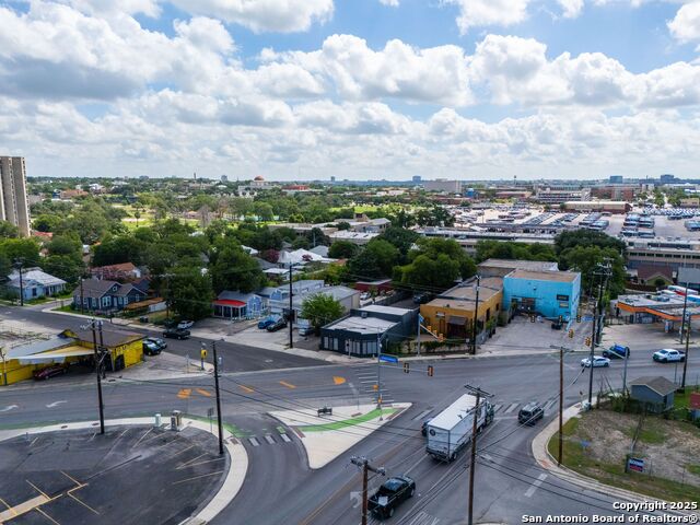 Listing photo id 8 for 154 Fredericksburg 102