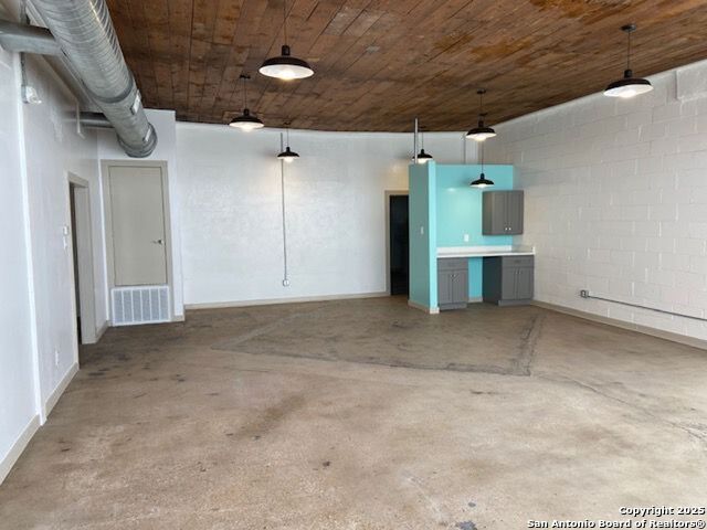 Listing photo id 11 for 154 Fredericksburg 102