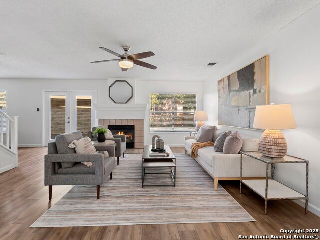 Image 11 of 49 For 16430 Bulverde Pt