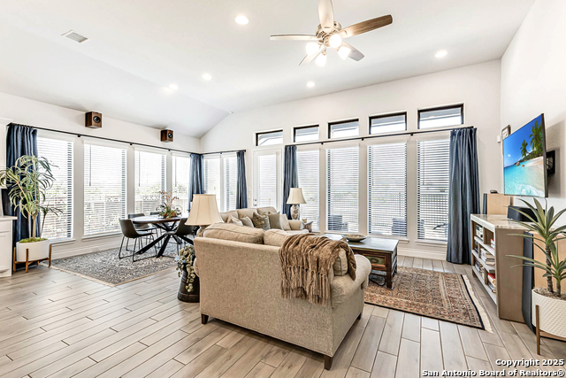 Image 17 of 39 For 1820 Durham Park