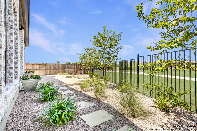 Image 38 of 39 For 1820 Durham Park