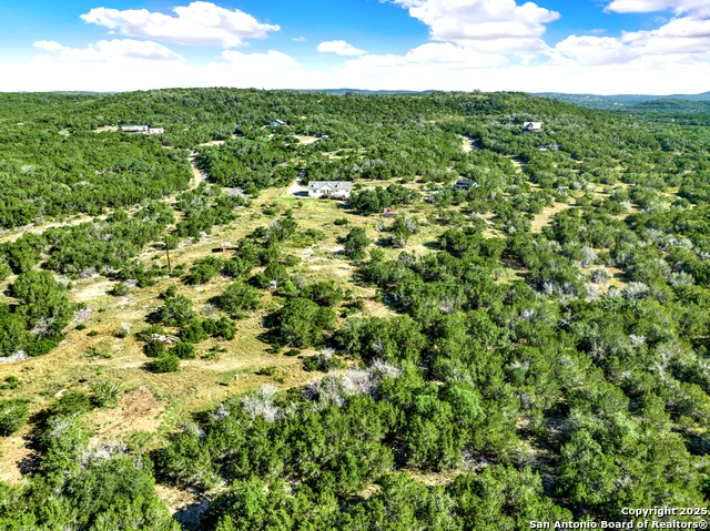 Listing photo id 17 for 683 County Road 242