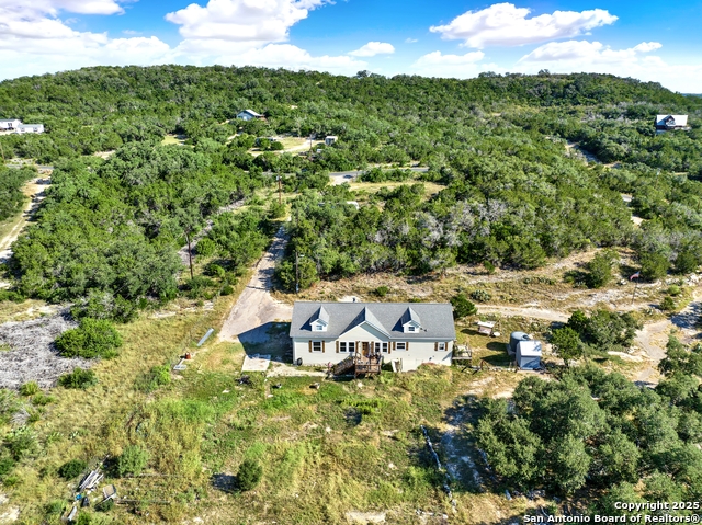 Listing photo id 0 for 683 County Road 242