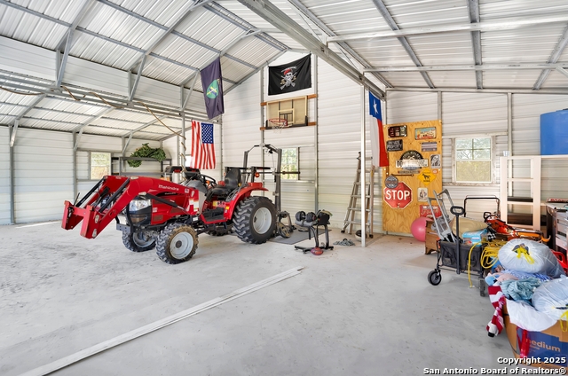 Listing photo id 20 for 683 County Road 242