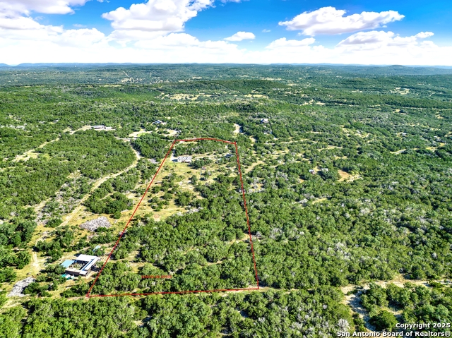 Listing photo id 25 for 683 County Road 242