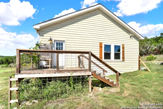 Listing photo id 2 for 683 County Road 242