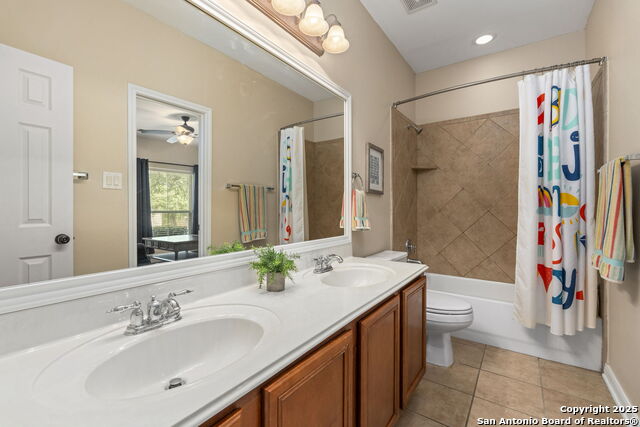 Image 29 of 40 For 16106 Ponderosa Pass