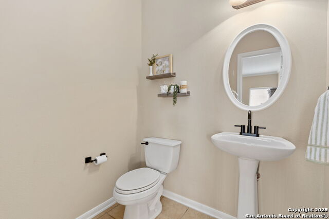 Image 35 of 40 For 16106 Ponderosa Pass