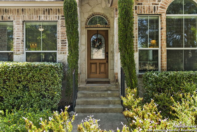 Image 4 of 40 For 16106 Ponderosa Pass