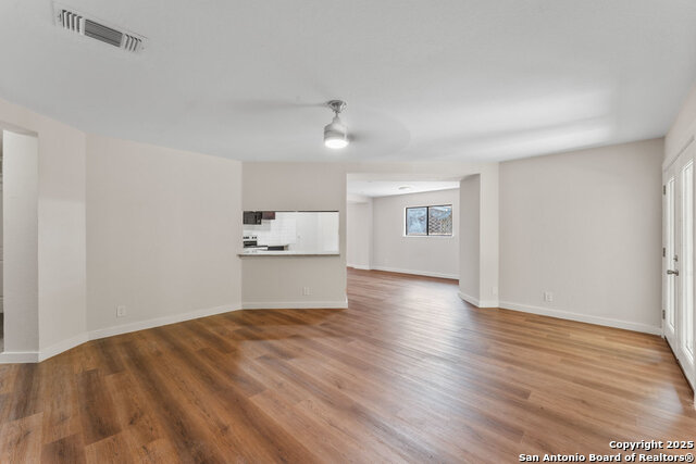 Image 16 of 37 For 8127 Sunshine Trail Dr