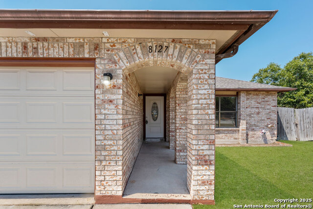 Image 2 of 37 For 8127 Sunshine Trail Dr