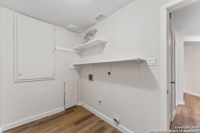 Image 22 of 37 For 8127 Sunshine Trail Dr