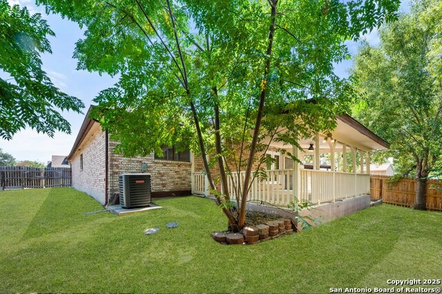 Image 24 of 37 For 8127 Sunshine Trail Dr