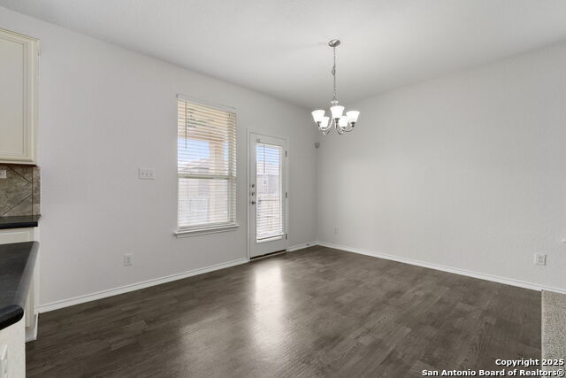 Image 12 of 37 For 3917 Legend Pond