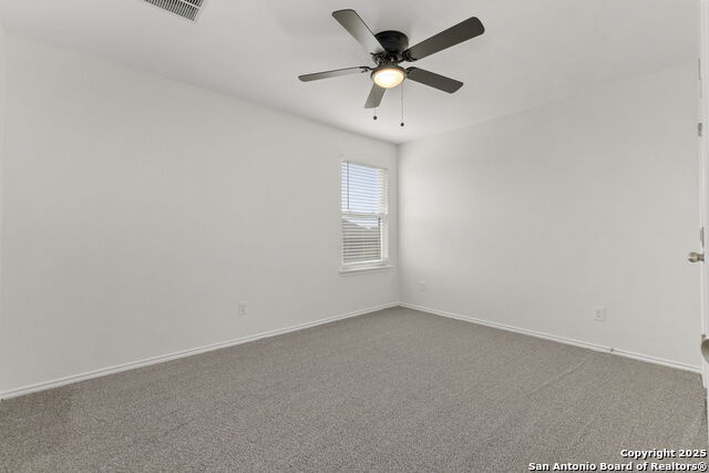 Image 19 of 37 For 3917 Legend Pond