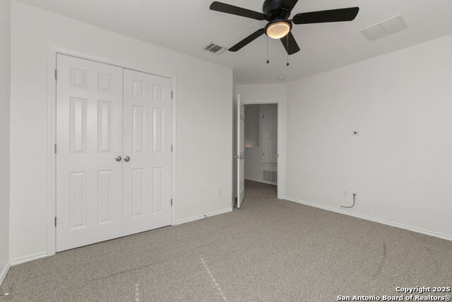 Image 23 of 37 For 3917 Legend Pond