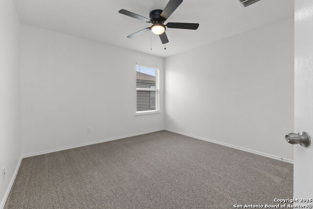 Image 26 of 37 For 3917 Legend Pond