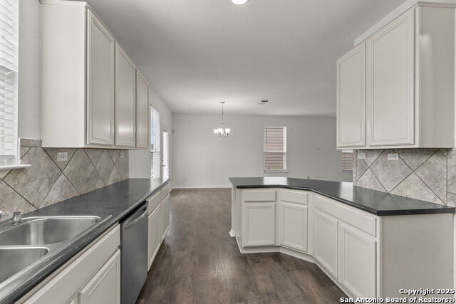 Image 8 of 37 For 3917 Legend Pond