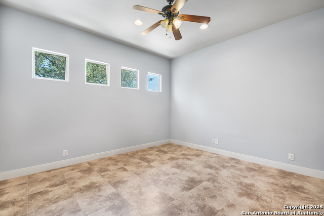 Image 30 of 64 For 68 Brook Ridge