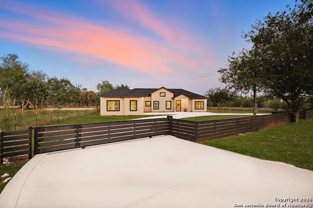 Image 2 of 42 For 16837 Fm 1937