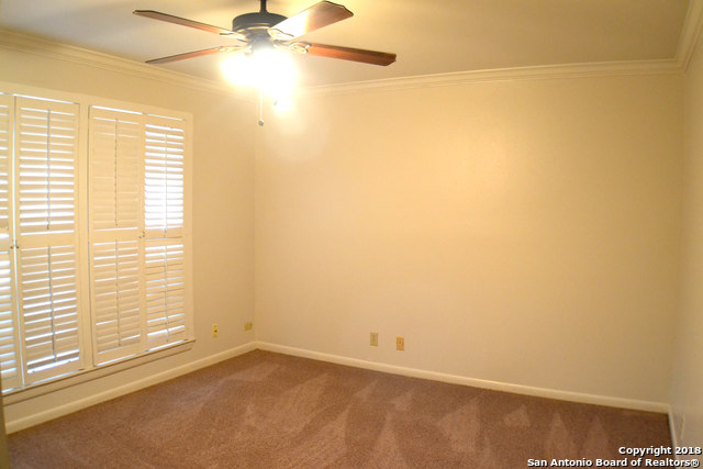 Image 10 of 18 For 165 Rampart Dr W 704