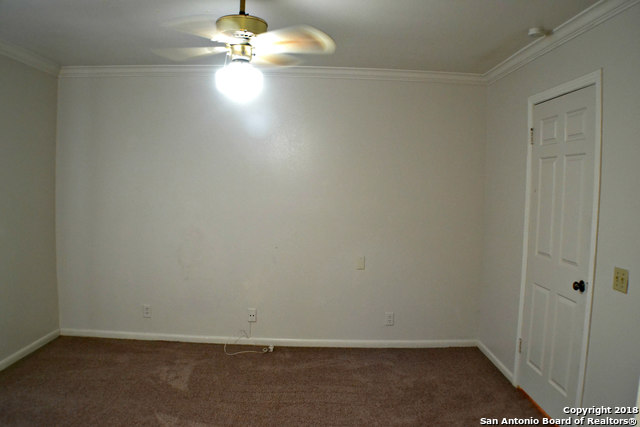 Image 11 of 18 For 165 Rampart Dr W 704